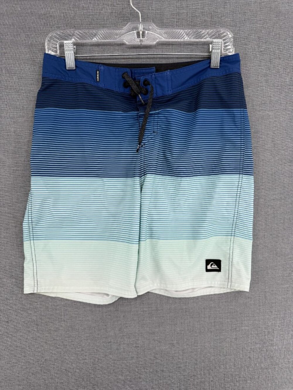 Quiksilver Surfsilk Massive Board Shorts Mens 28 7" Swim Trunks Drawstring
